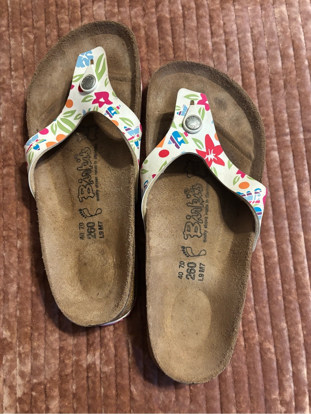Birki’s  Women's Floral White Thong Sandals